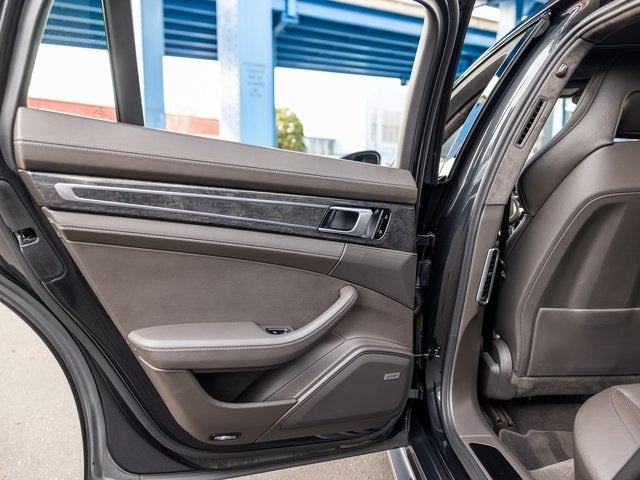 2019 Porsche Panamera Panamera GTS