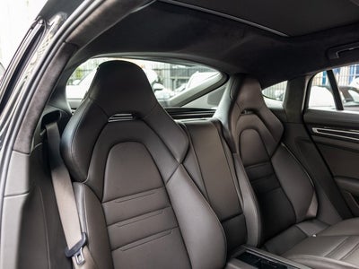 2019 Porsche Panamera Panamera GTS