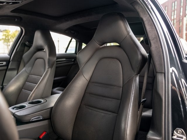 2019 Porsche Panamera Panamera GTS