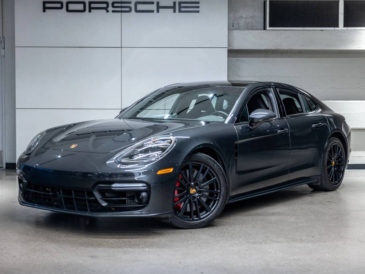 2019 Porsche Panamera Panamera GTS