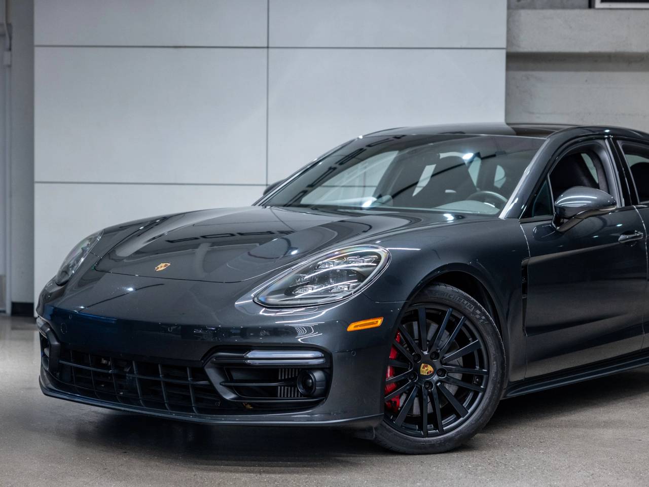 2019 Porsche Panamera Panamera GTS