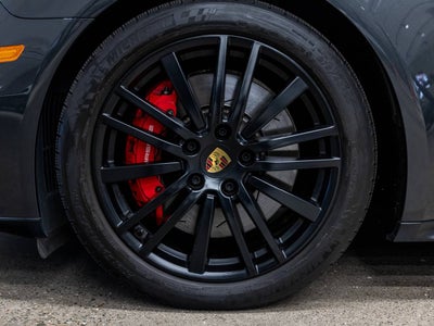 2019 Porsche Panamera Panamera GTS