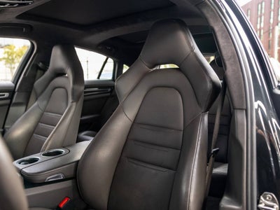 2019 Porsche Panamera Panamera GTS