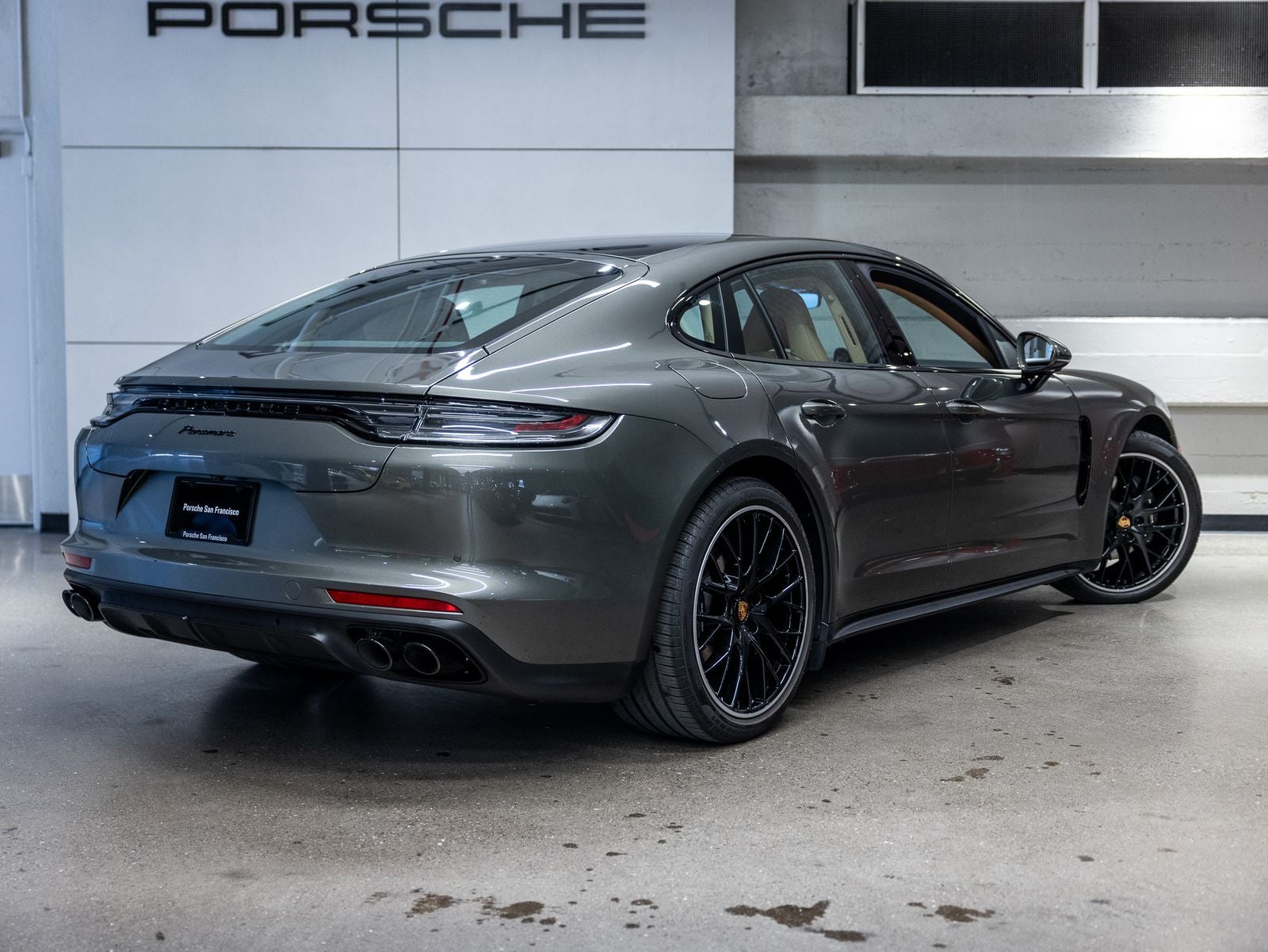 2023 Porsche Panamera Platinum Edition