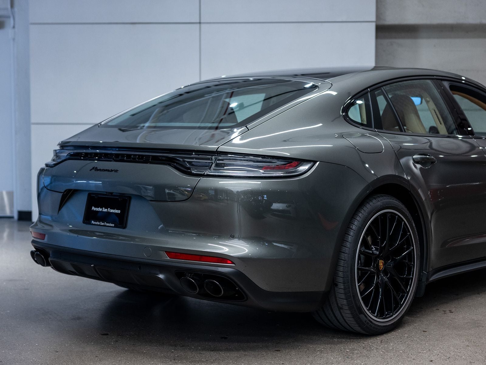 2023 Porsche Panamera Platinum Edition