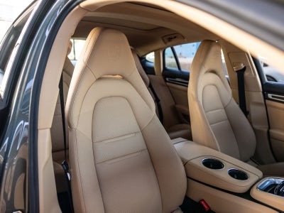 2023 Porsche Panamera Platinum Edition