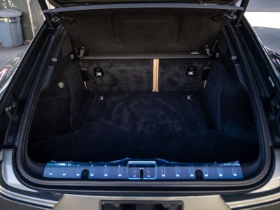 2023 Porsche Panamera Platinum Edition