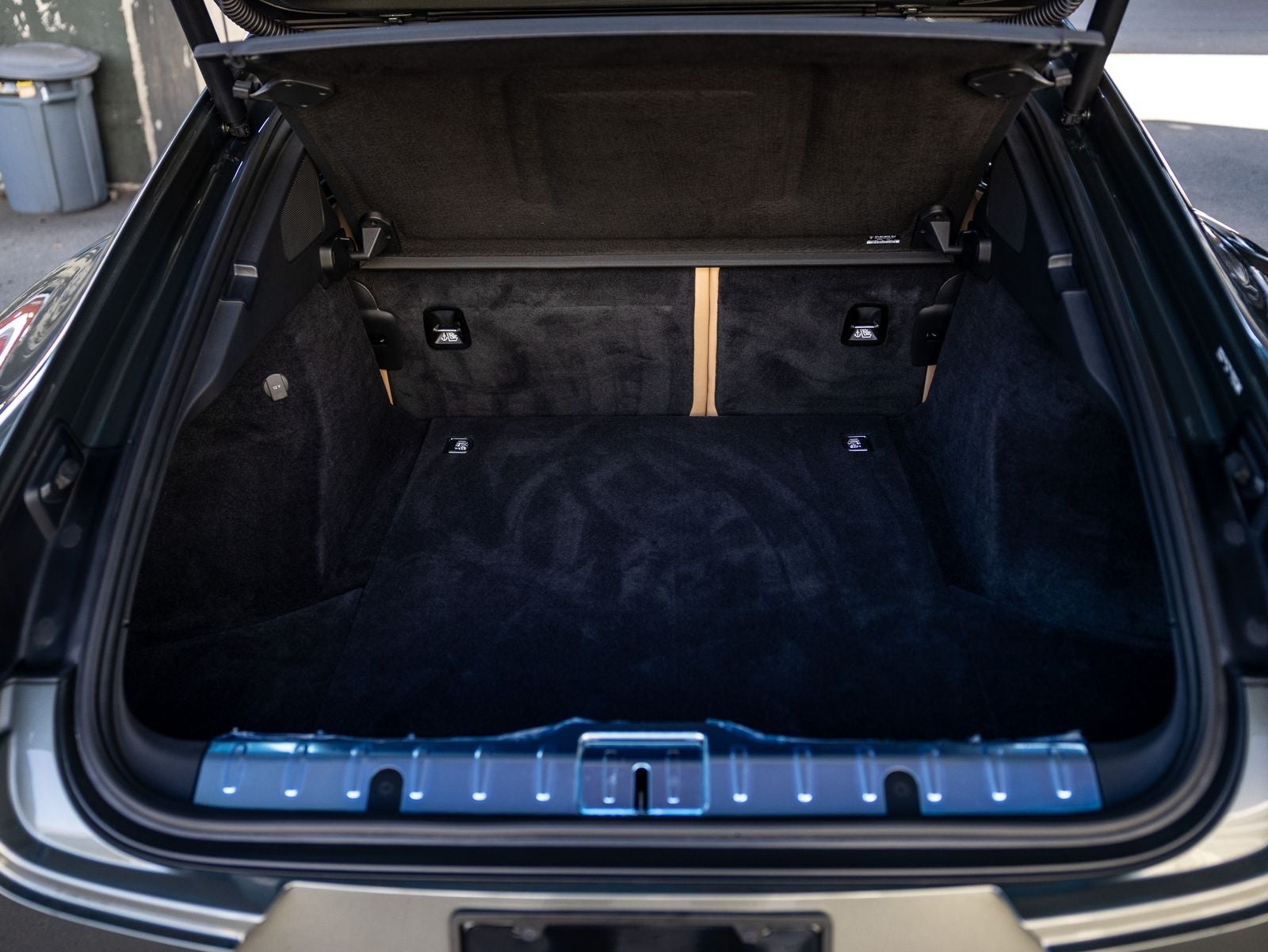 2023 Porsche Panamera Platinum Edition