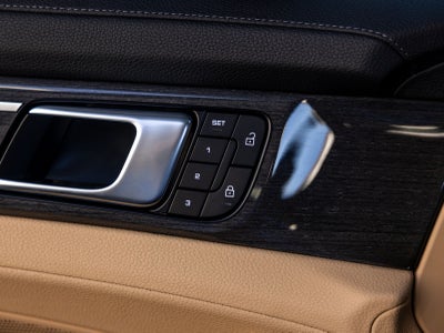 2023 Porsche Panamera Platinum Edition