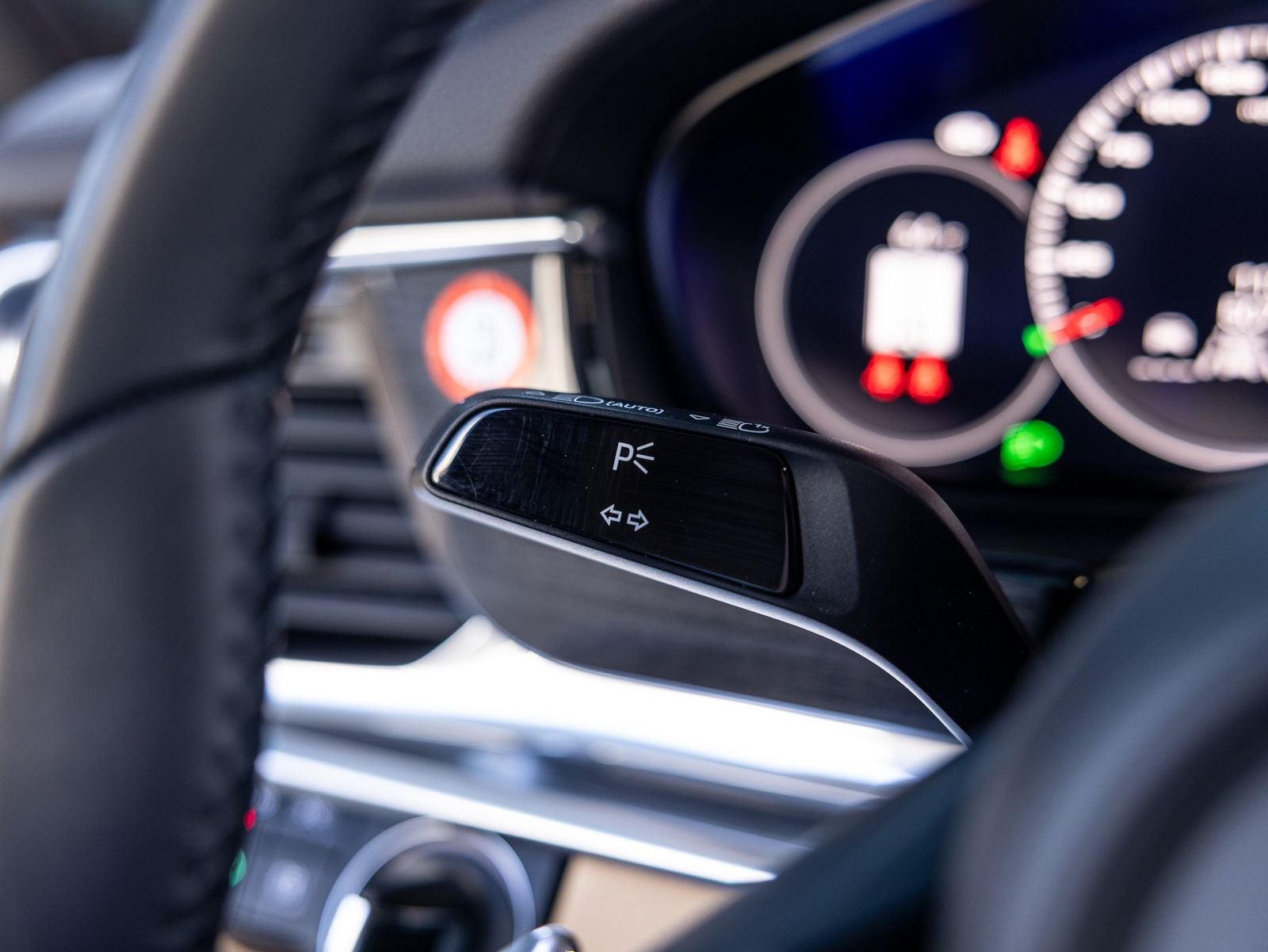 2023 Porsche Panamera Platinum Edition