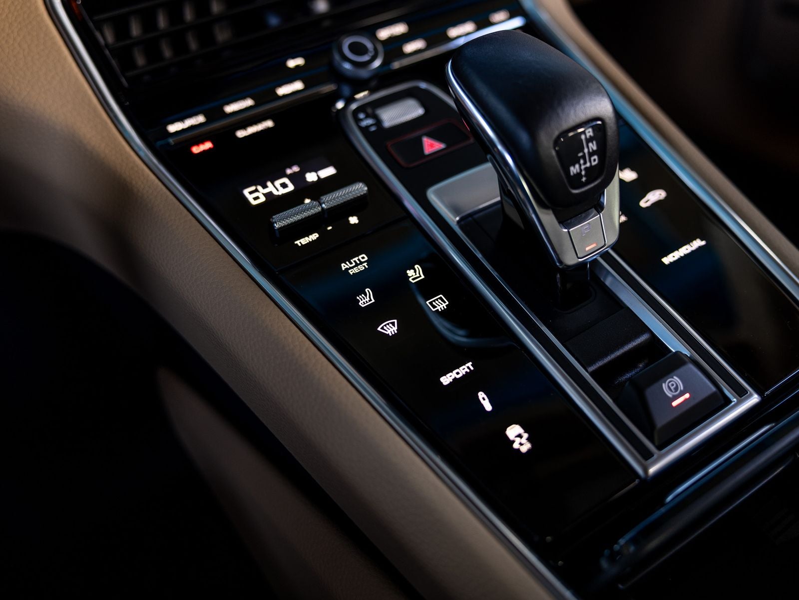 2023 Porsche Panamera Platinum Edition