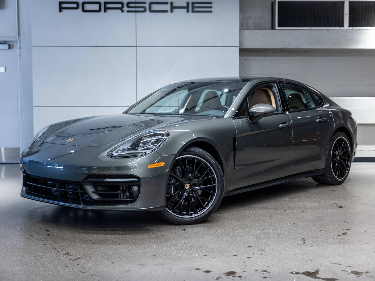 2023 Porsche Panamera Panamera Platinum Edition