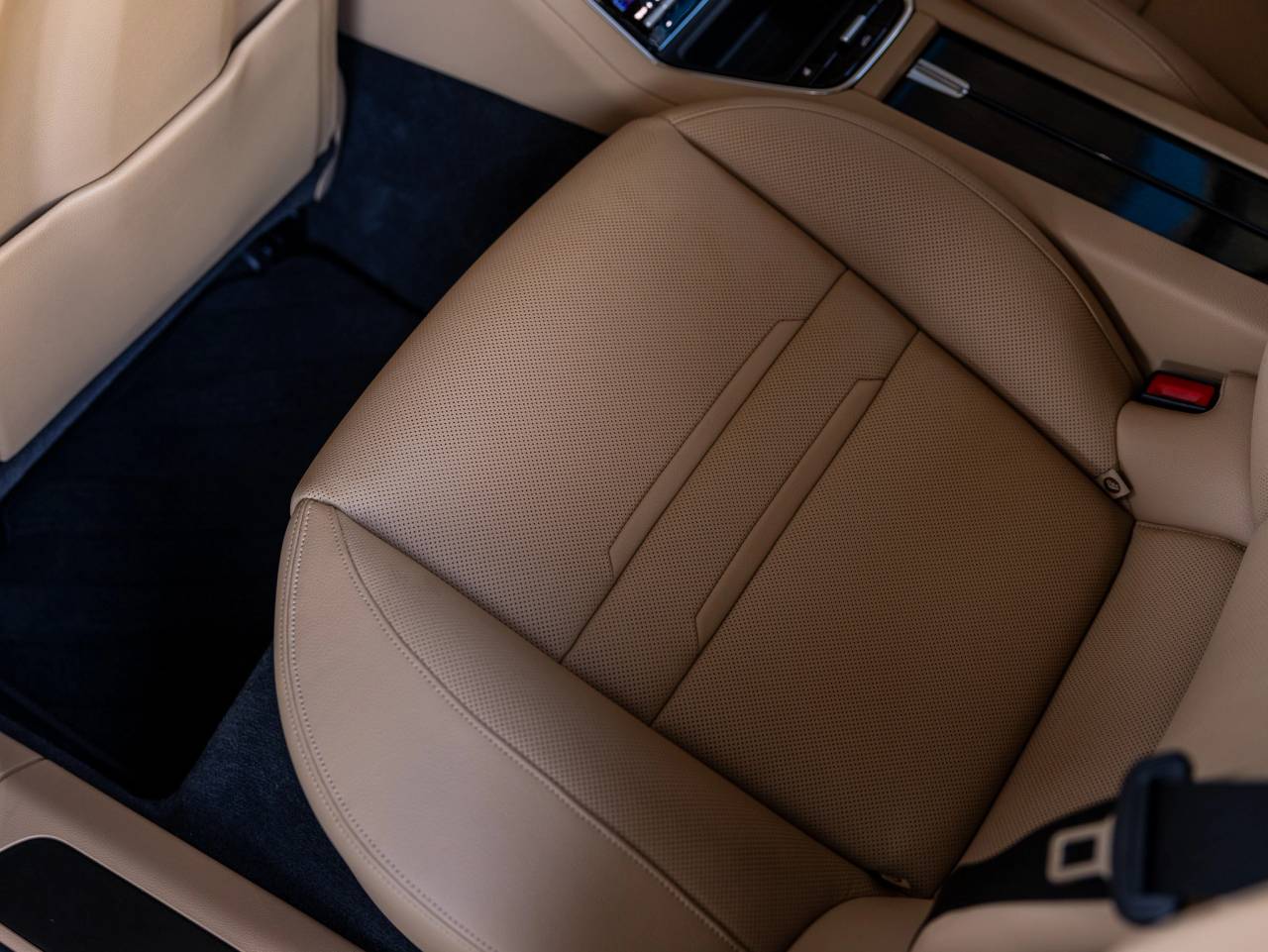 2023 Porsche Panamera Panamera Platinum Edition