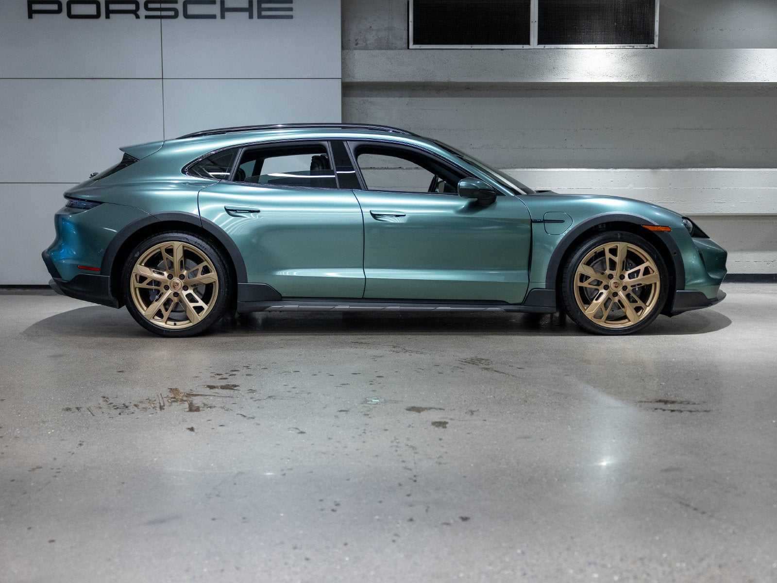 2021 Porsche Taycan Taycan 4 Cross Turismo