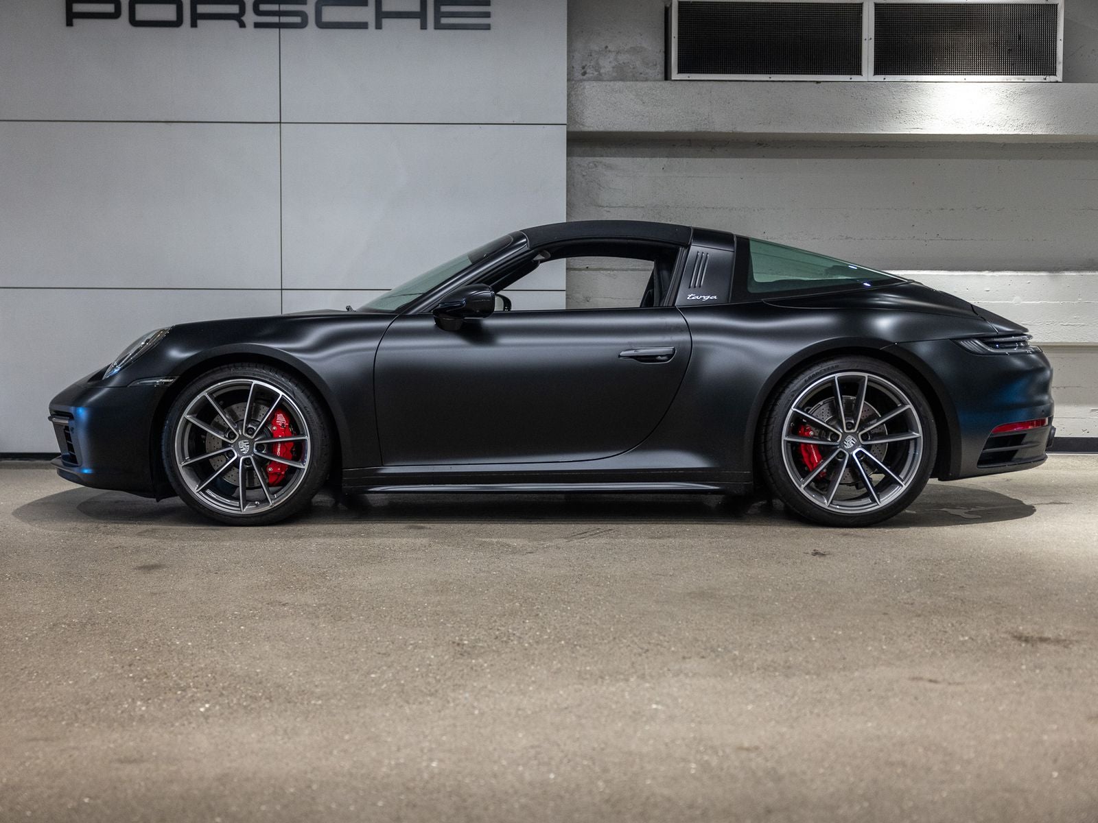 2024 Porsche 911 Targa 4S