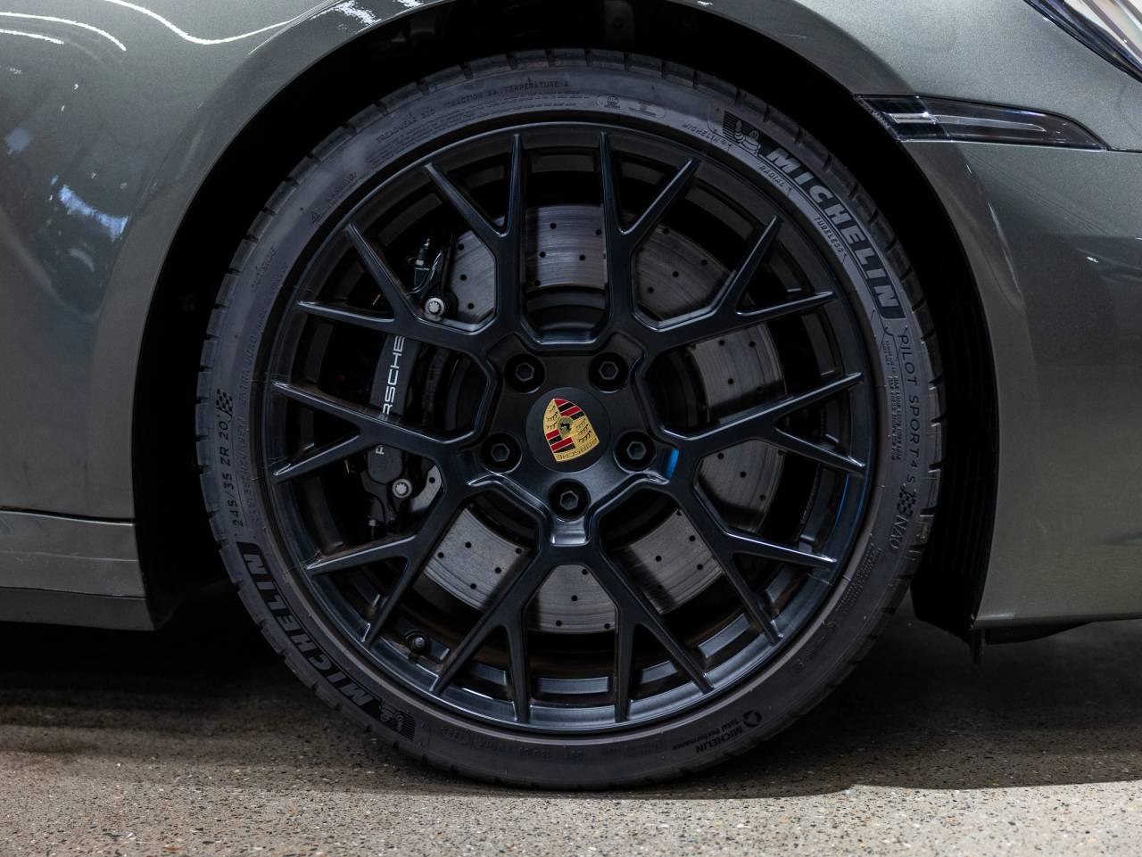 2024 Porsche 911 911 Targa 4 GTS (MY24)