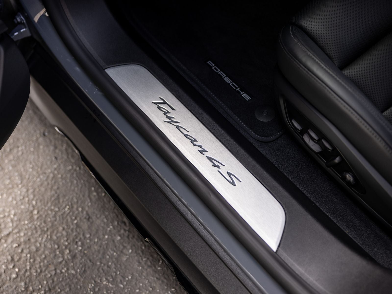 2026 Porsche Taycan Taycan 4S Cross Turismo