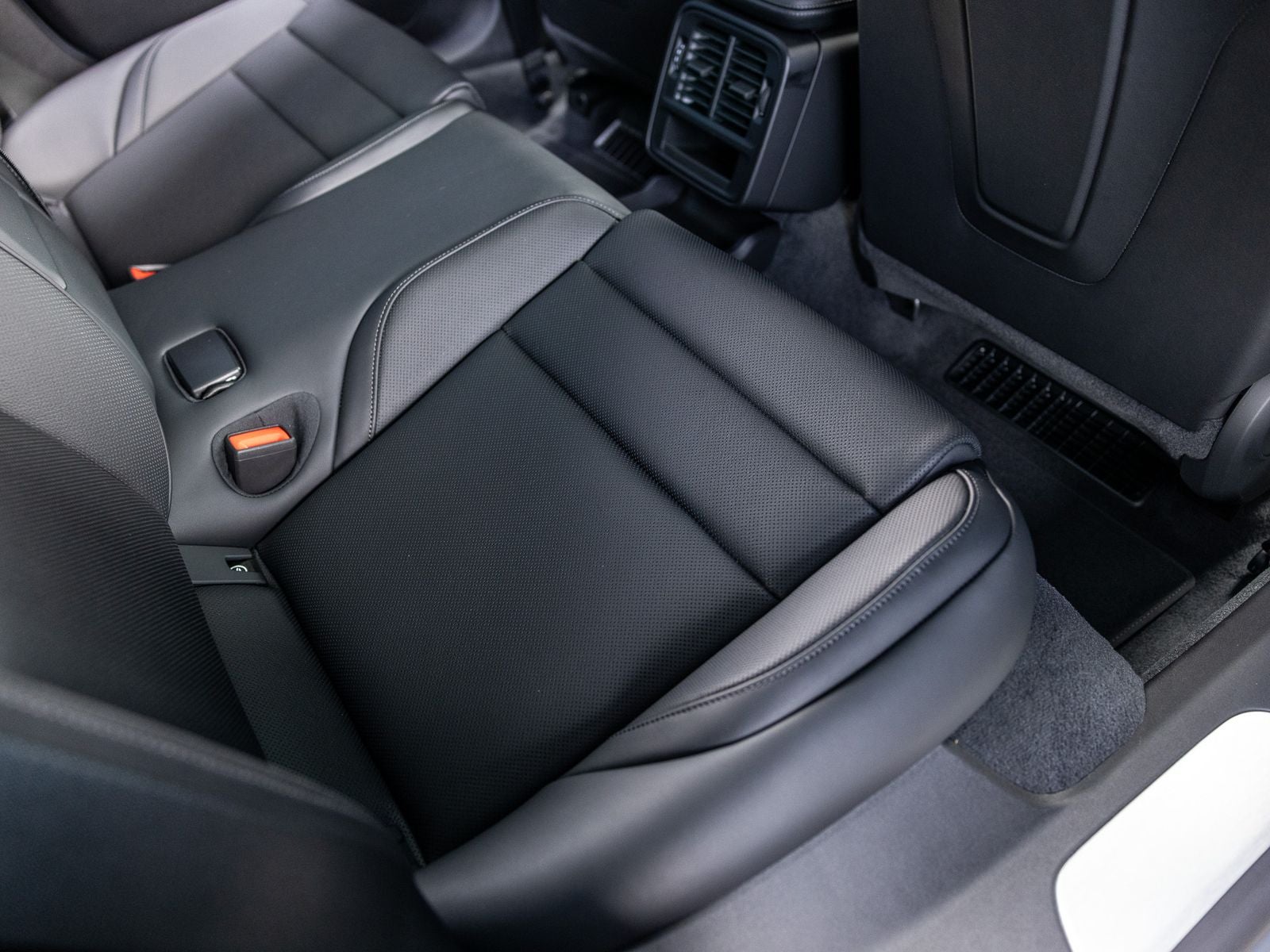 2026 Porsche Taycan Taycan 4S Cross Turismo