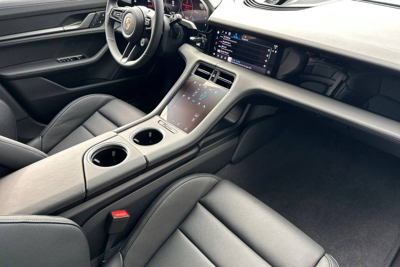 2026 Porsche Taycan Taycan 4S Cross Turismo