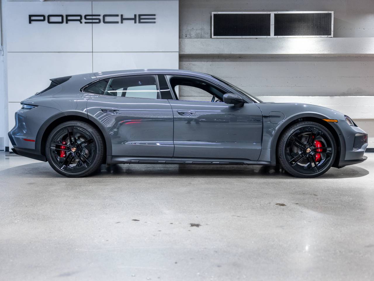 2026 Porsche Taycan Taycan 4S Cross Turismo