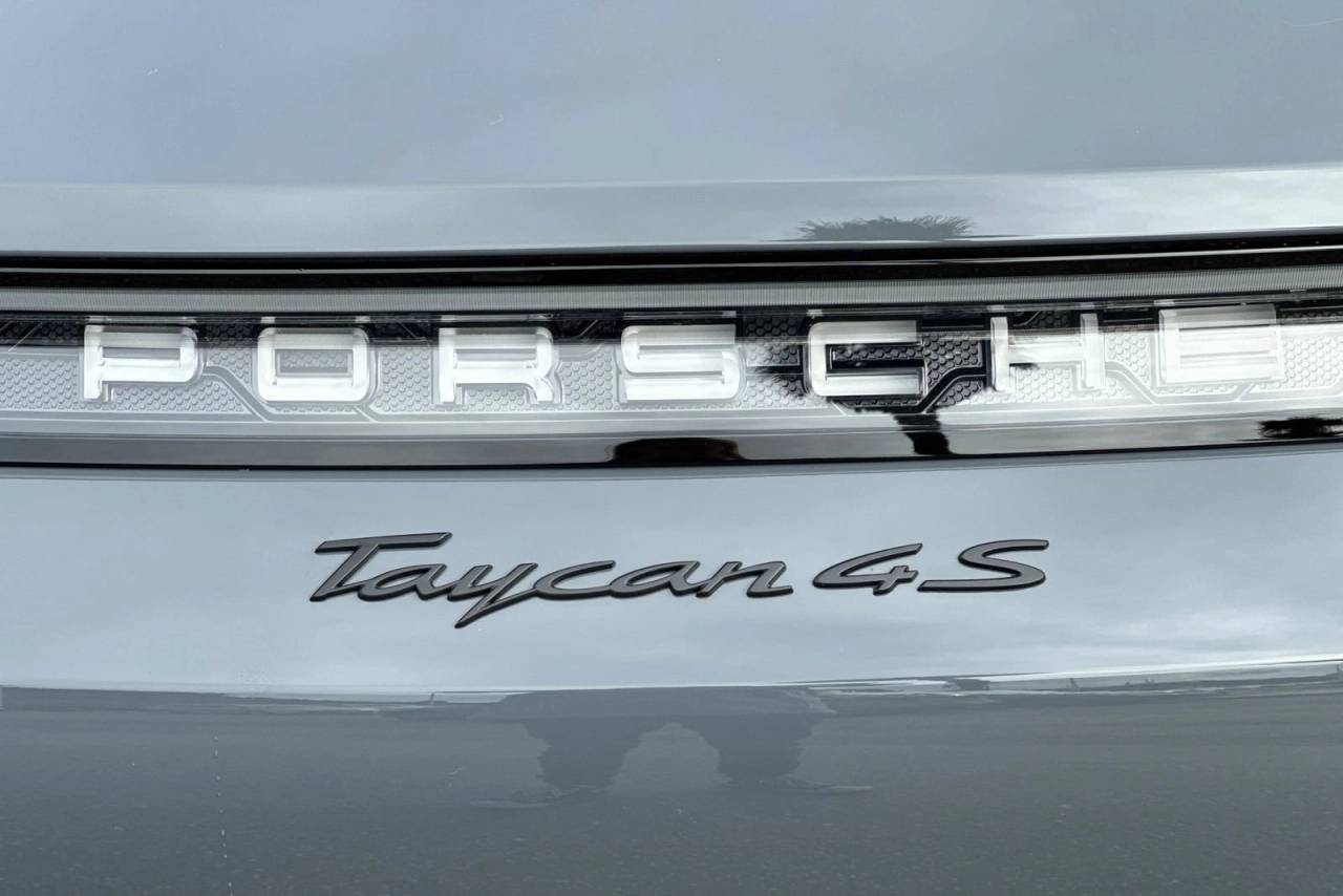 2026 Porsche Taycan Taycan 4S Cross Turismo