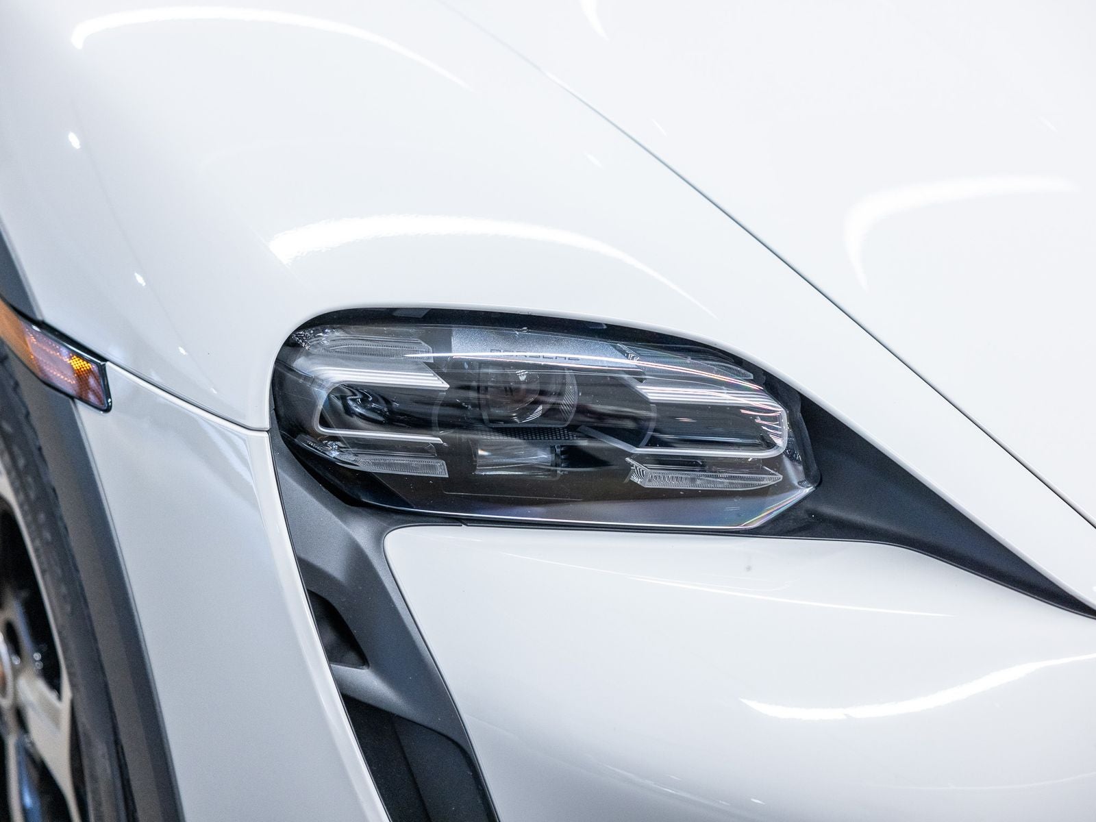 2024 Porsche Taycan Taycan 4S Cross Turismo (MY24)