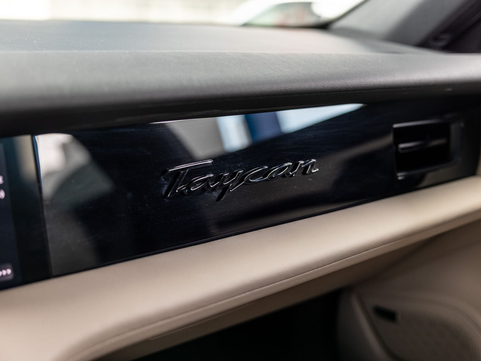 2024 Porsche Taycan Taycan 4S Cross Turismo (MY24)