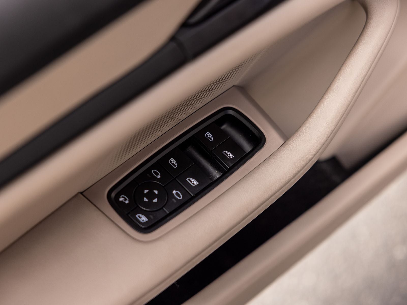 2024 Porsche Taycan Taycan 4S Cross Turismo (MY24)