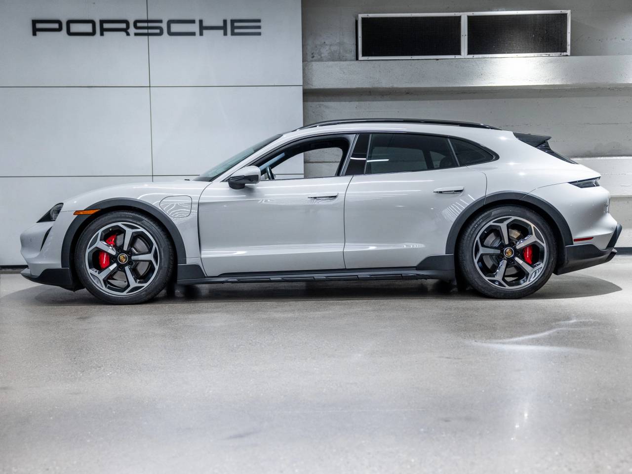 2024 Porsche Taycan Taycan 4S Cross Turismo (MY24)