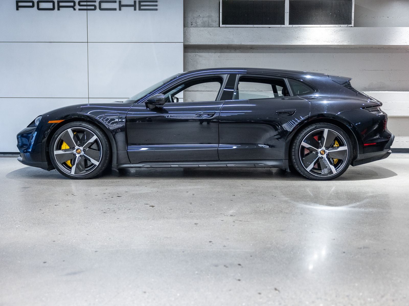 2023 Porsche Taycan Turbo S Cross Turismo