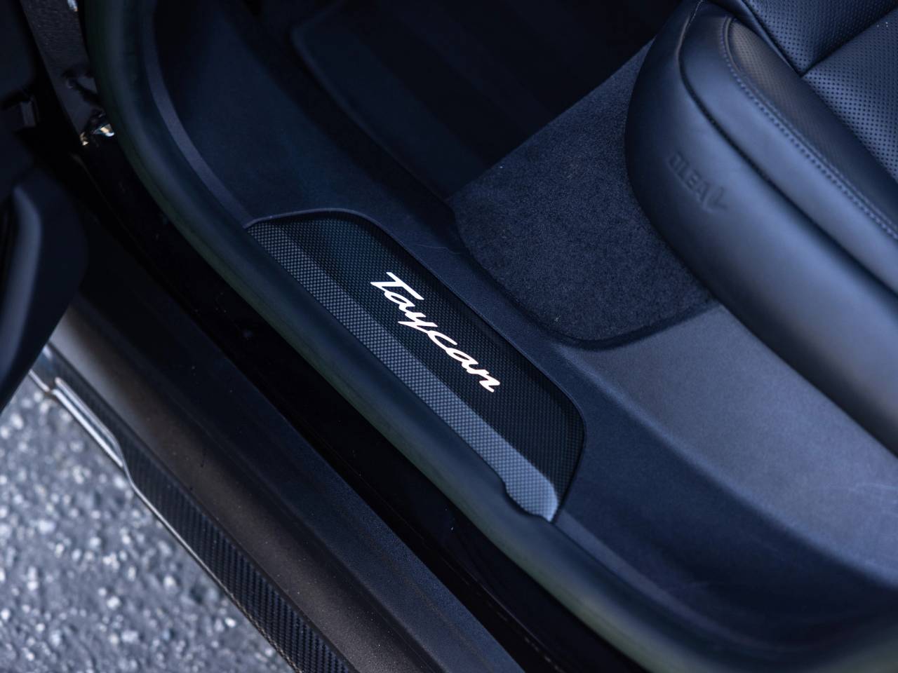 2023 Porsche Taycan Turbo S Cross Turismo