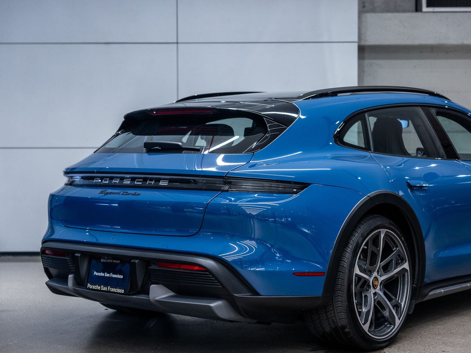 2023 Porsche Taycan Taycan Turbo Cross Turismo (MY23)