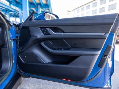 2023 Porsche Taycan Taycan Turbo Cross Turismo (MY23)