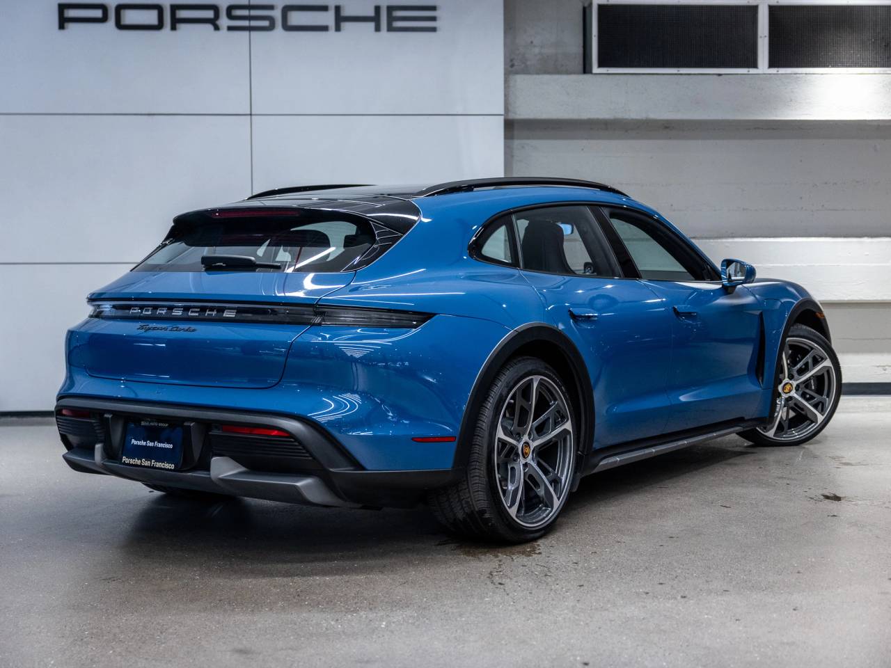 2023 Porsche Taycan Taycan Turbo Cross Turismo (MY23)
