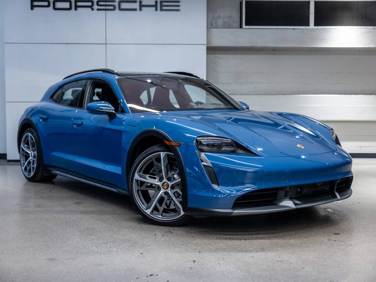 2023 Porsche Taycan Taycan Turbo Cross Turismo (MY23)