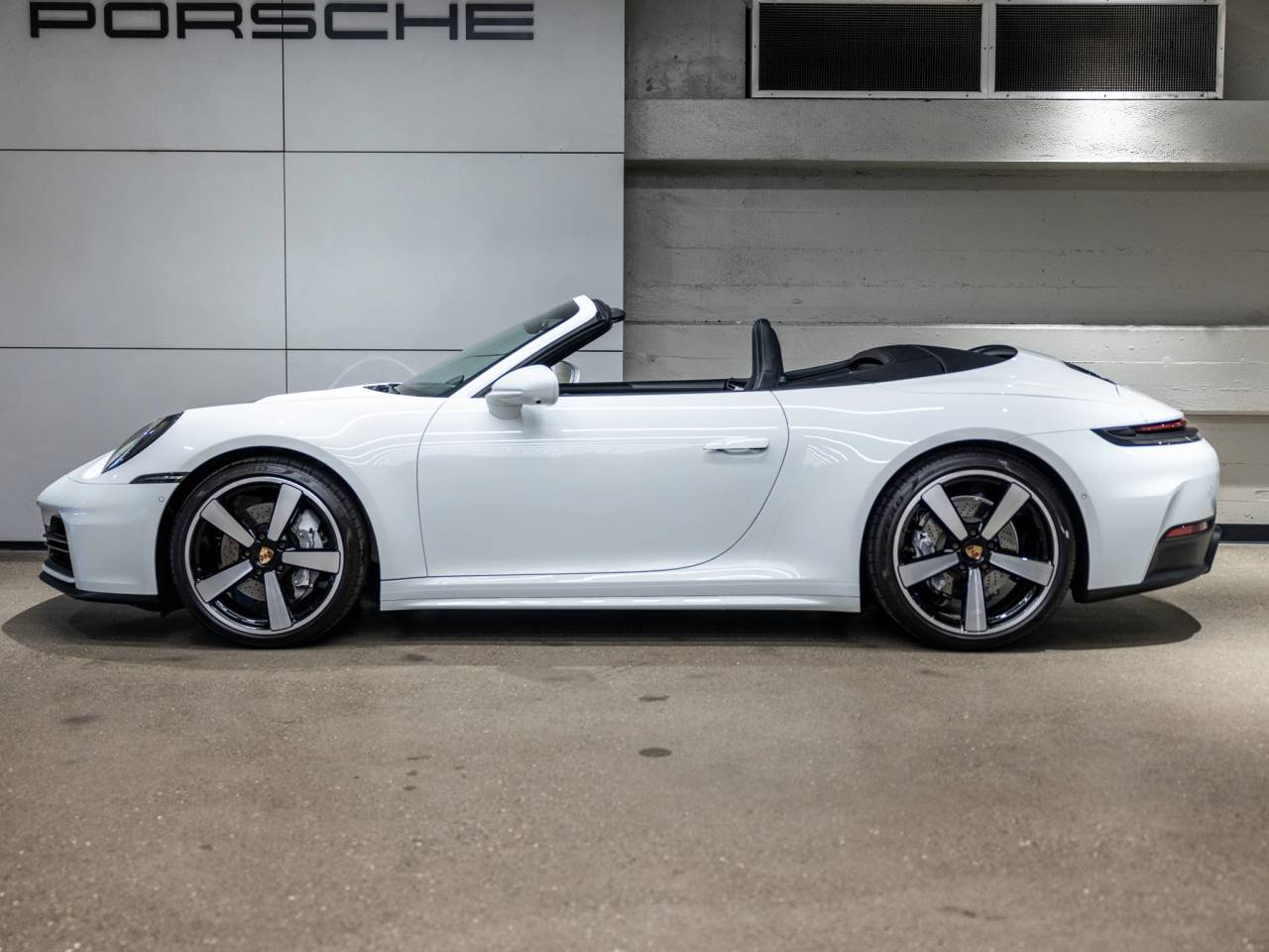 2025 Porsche 911 911 Carrera Cabriolet