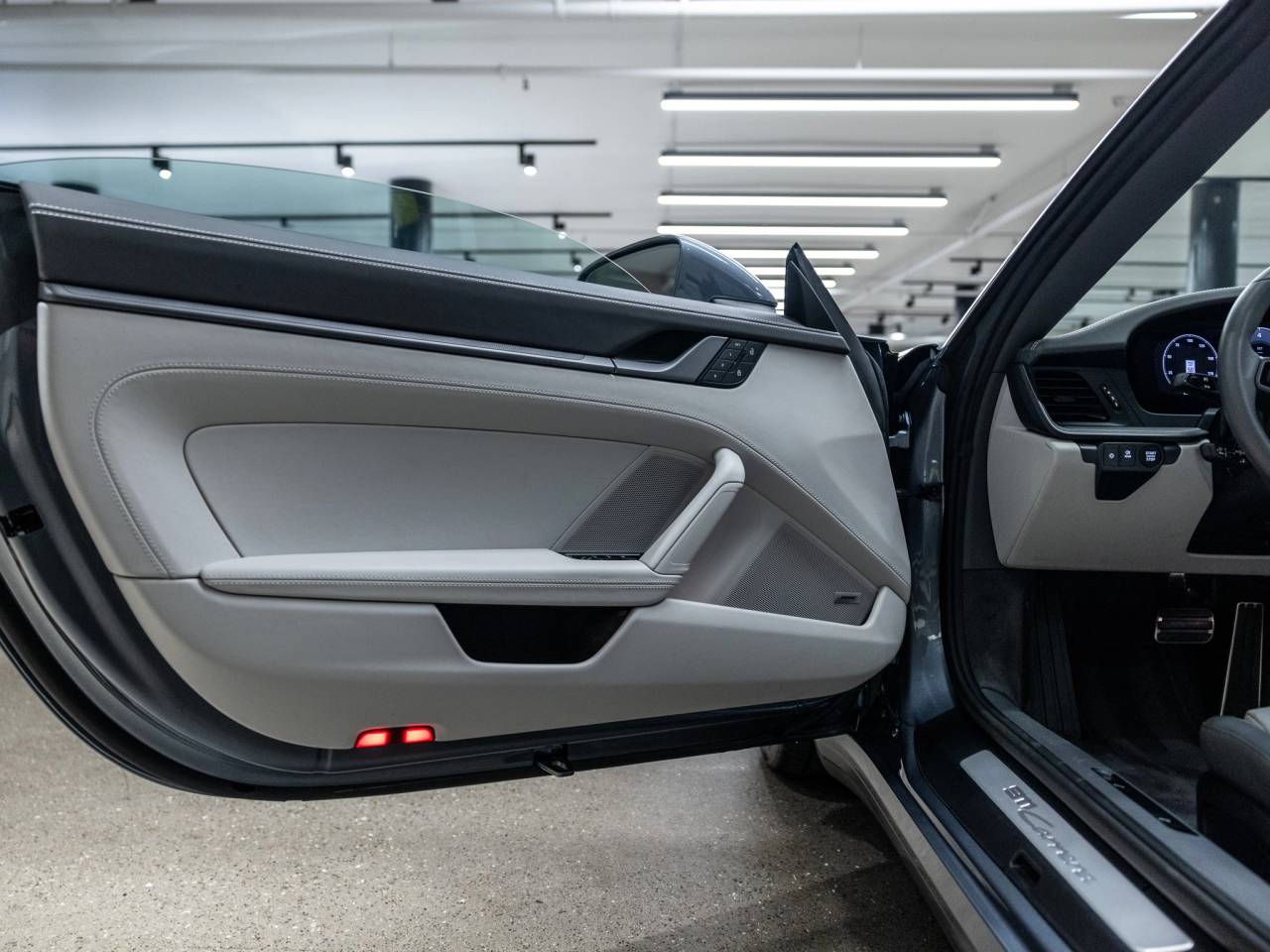 2025 Porsche 911 911 Carrera Cabriolet