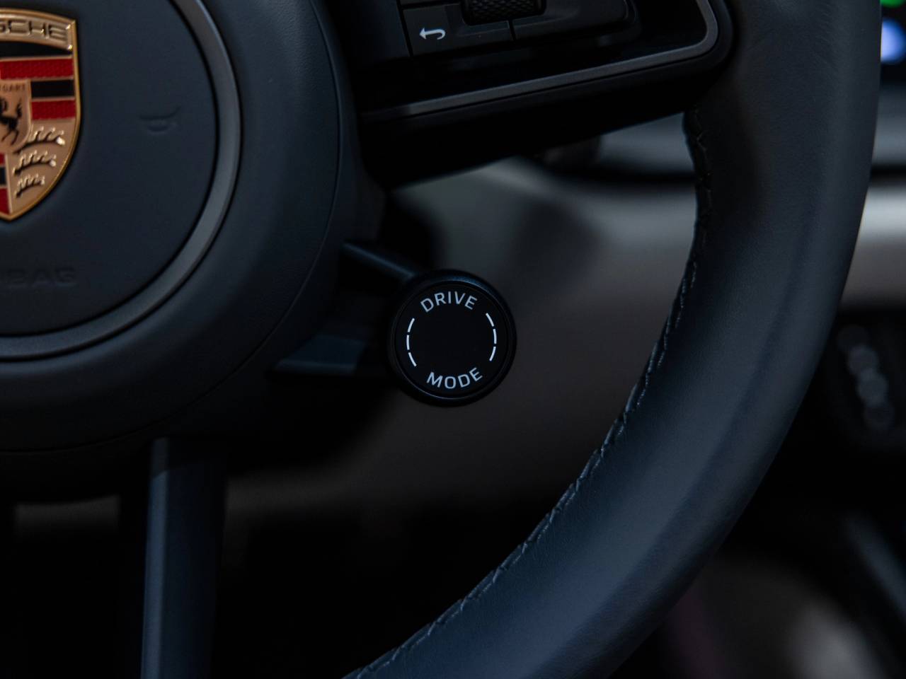 2025 Porsche 911 911 Carrera Cabriolet