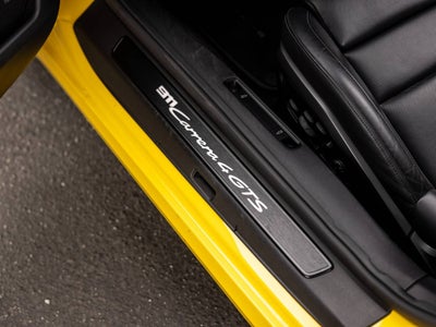 2023 Porsche 911 Carrera 4 GTS Cabriolet