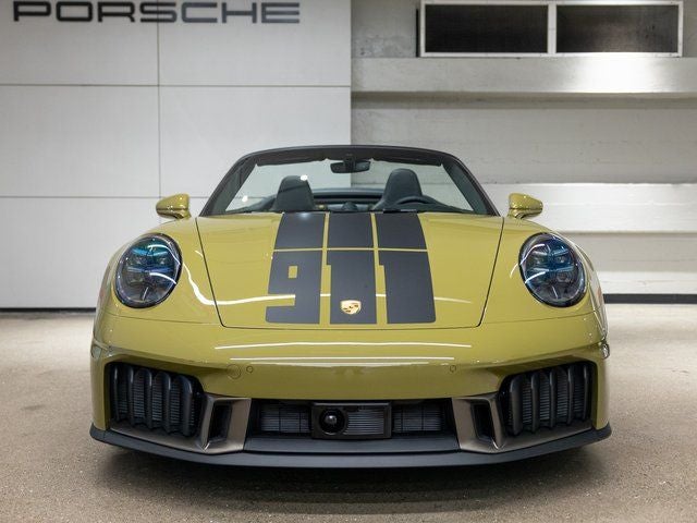 2026 Porsche 911 Carrera 4 GTS