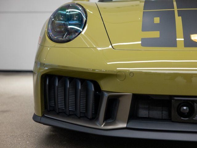 2026 Porsche 911 Carrera 4 GTS