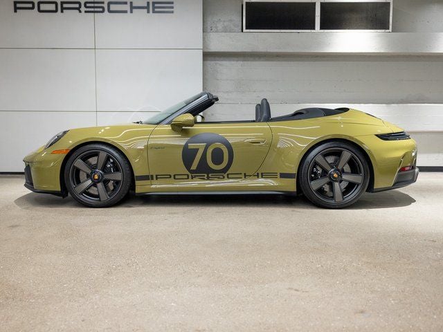 2026 Porsche 911 Carrera 4 GTS