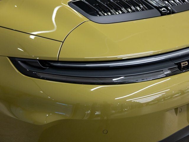 2026 Porsche 911 Carrera 4 GTS