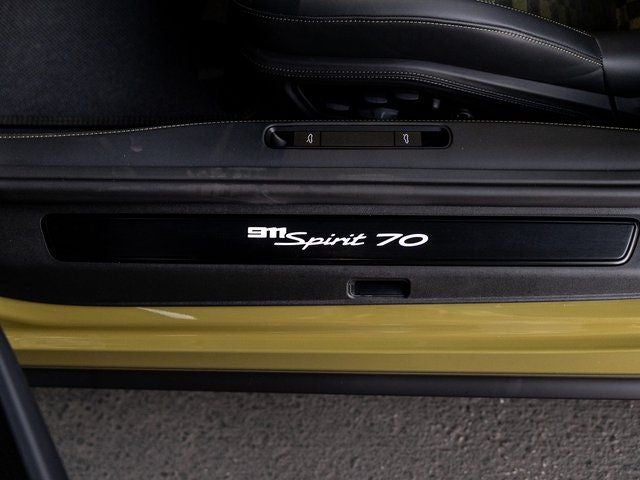 2026 Porsche 911 Carrera 4 GTS