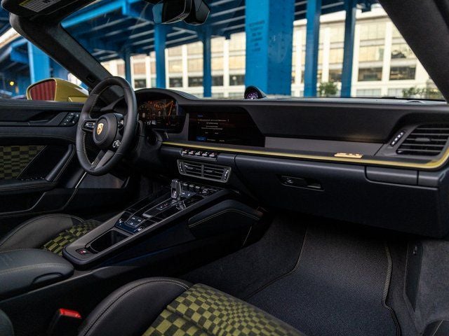 2026 Porsche 911 Carrera 4 GTS