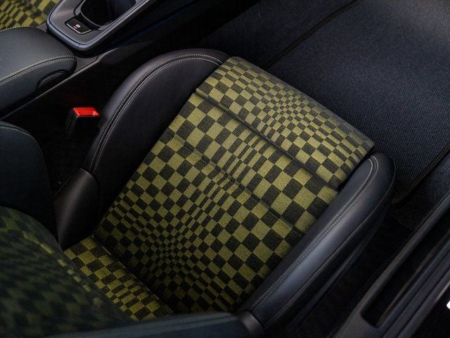 2026 Porsche 911 Carrera 4 GTS