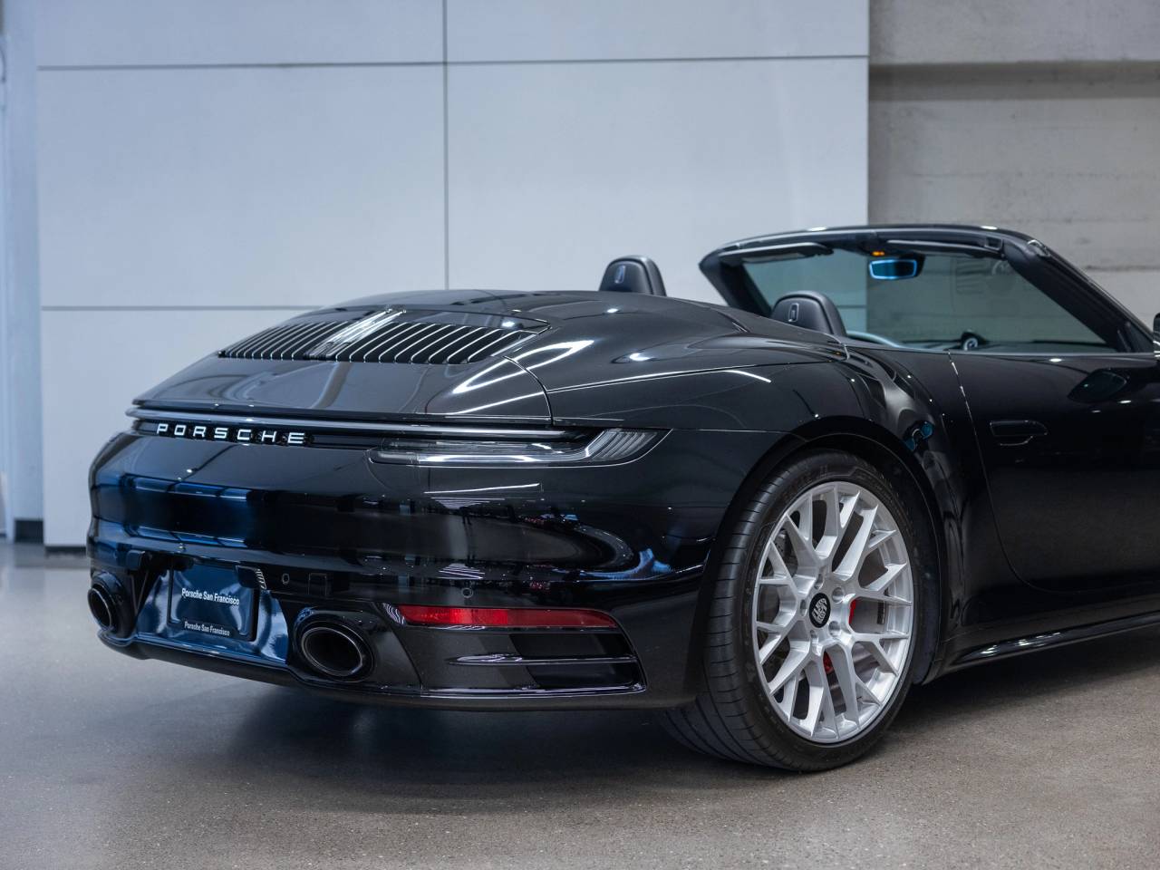 2020 Porsche 911 Carrera 4S Cabriolet