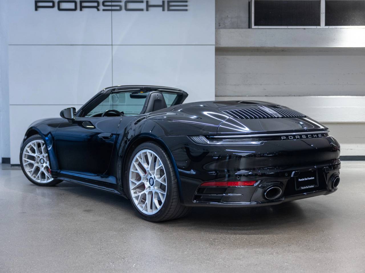 2020 Porsche 911 Carrera 4S Cabriolet