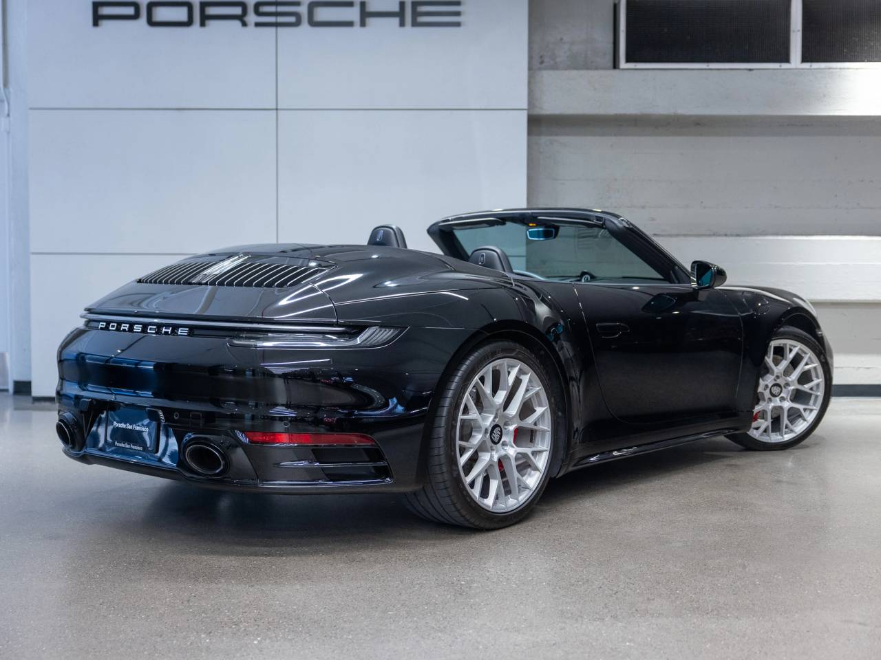 2020 Porsche 911 Carrera 4S Cabriolet