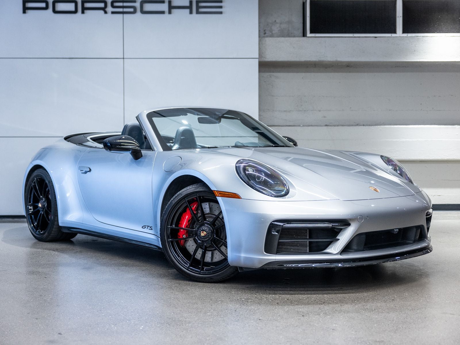 2023 Porsche 911 Carrera GTS Cabriolet